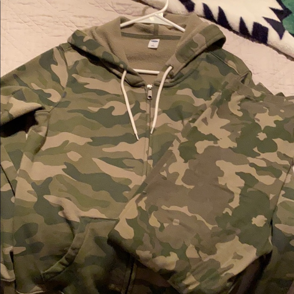 Camo set